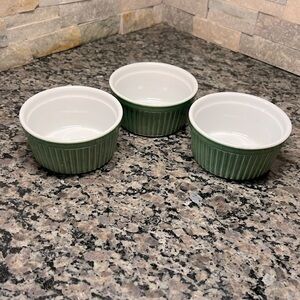 Porcelain green ramekins